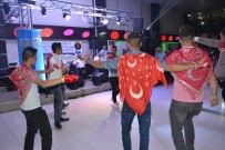 HÜSEYİN KAĞIT - Şuhut'ta Kınalı Kuzular Asker Gecesinde Moral Depoladı