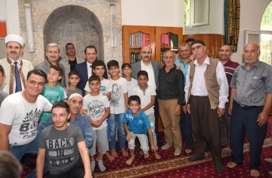 Vali Mahmut Demirtaş'tan Esnaf Ve Vatandaş Ziyareti