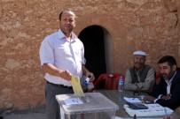 YUSUF ERDEM - 14 Seçmenli Mahallede 4 Kişi Oy Kullandı