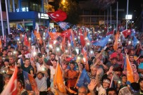 Antalya AK Parti İl Binasında Kutlama