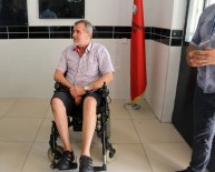 ADEM KARABıYıK - Engelli Vatandaş Oyunu Kullanamadığı İçin Gözyaşlarına Boğuldu