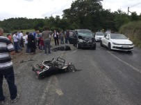 Motosiklet Kamyonetle Çarpıştı Açıklaması 2 Yaralı