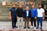 İSMAİL BALABAN - Başkan Böcek, Pehlivanları Ziyaret Etti