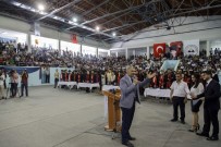 SÜLEYMAN DEMİREL - Başkan Çelik, ERÜ Eğitim Fakültesi'nin Mezuniyet Törenine Katıldı