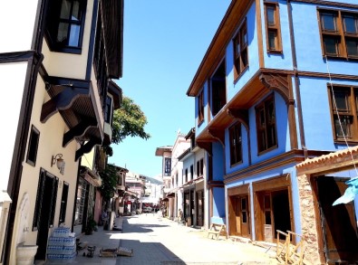 Bursa'nın Tarihi Kimliği Osmangazi'de Öne Çıkıyor