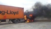 AHMET AYDIN - Elyaf Yüklü Tır Alev Alev Yandı