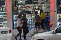 SAĞANAK YAĞMUR - Balıkesir'de Sağanak Yağış Başladı