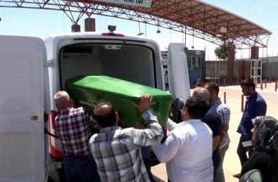 Çocuklarını Esad'ın Saldırısında Kaybeden Yaşlı Adam Kanserden Öldü