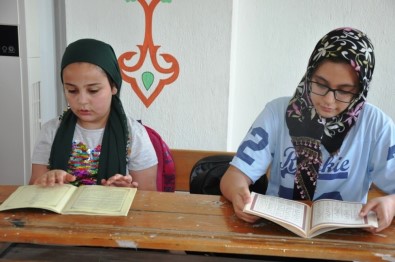 Sarıgöl'de Yaz Kur'an Kursları Açıldı