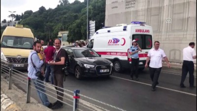 Tarabya'da Minibüsle Otomobil Çarpıştı