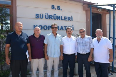 Uysal'dan Su Ürünleri Kooperatifine Ziyaret