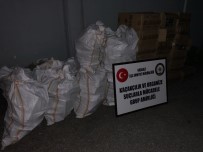 Van'ın Başkale İlçesinde 15 Bin Paket Kaçak Sigara Ele Geçirildi