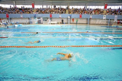 Alleben Yüzme Havuzunda Yaz Spor Okulu Coşkusu