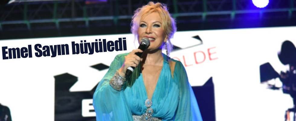 Emel Sayın büyüledi