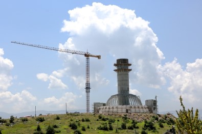 Köroğlu Parkı'ndaki Kaide Ve Müze Binası Eylül'de Hizmete Girecek