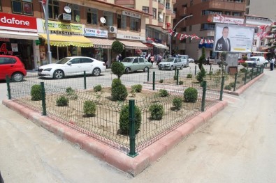 Sungurlu Belediyesi Havuz Meydanını Yeniledi