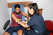 ONUR KıVRAK - Trabzonsporlu Futbolcular Sağlık Kontrolünden Geçti