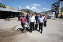 ONARIM ÇALIŞMASI - Vali Pehlivan Asfalt Şantiyesinde İncelemelerde Bulundu