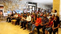 AHİ EVRAN ÜNİVERSİTESİ - Vanlı Öğrenciler Neşet Ertaş'ın Türküleriyle Coştu