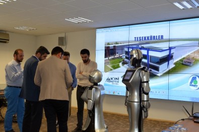 AKINROBOTICS'in Yüzde Yüz Yerli Robotları Mini ADA Ve ADA GH6, 3. Havaalanında Görev Alacak En Güçlü Aday