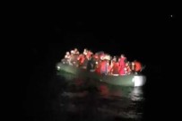 ORTA AFRİKA - İzmir'de 63 Kaçak Göçmen Yakalandı