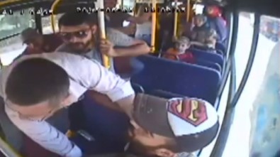 Halk otobüsünde kavga! 'Gürültü yapma' diye uyardı, canından oldu