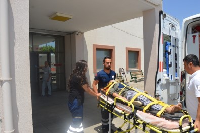 Otomobil Devrildi Açıklaması 2 Yaralı