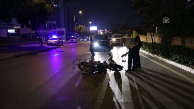 Ters Şeritte Giden Motosiklet Otomobille Çarpıştı Açıklaması 1 Yaralı