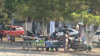 Antalya'da Havlulu Kabinlere Kapı Takıldı