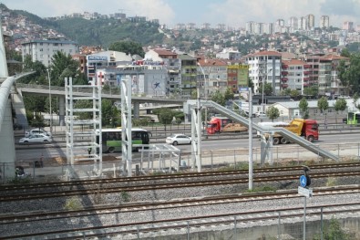 Mimar Sinan Yaya Köprüsü'nde Asansör Çalışması Sürüyor