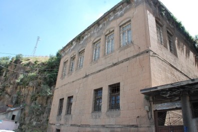 120 Yıl Önce Ahmet Ağa Tarafından Yapılan Tarihi Ev Restore Ediliyor