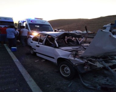 Şanlıurfa'da Feci Kaza Açıklaması 2'Si Ağır 6 Yaralı