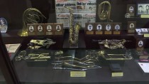 JANDARMA BANDOSU - Şehit Bandocuların Enstrümanları Müzede Sergileniyor