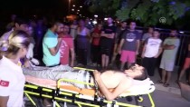 Taksiyle Çarpışan Otomobil Sulama Kanalına Düştü Açıklaması 3 Yaralı