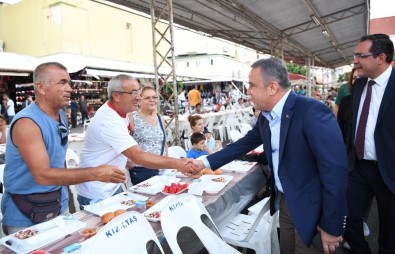 Başkan Böcek, Alanyalılarla İftarda Buluştu