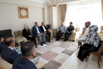 MEVLÜT UYSAL - Başkan Uysal Eyüpsultan'da Vatandaşlarla Sohbet Etti