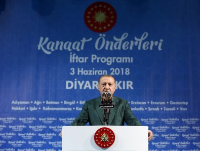 Erdoğan Diyarbakır'da Kanaat Önderleriyle Buluştu