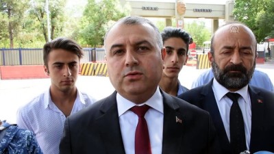 'Komutanımıza Dokunmanıza Asla İzin Vermeyeceğiz'