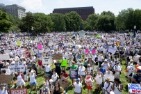 Beyaz Saray önünde Trump protestosu