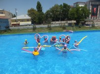 SONER KIRLI - Malazgirt Belediyesinden Çocuklar İçin Yüzme Havuzu