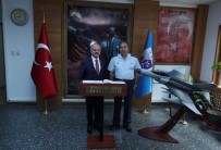 ERDINÇ YıLMAZ - Vali Çakacak, Sivrihisar Hava Meydan Komutanlığı'nı Ziyaret Etti