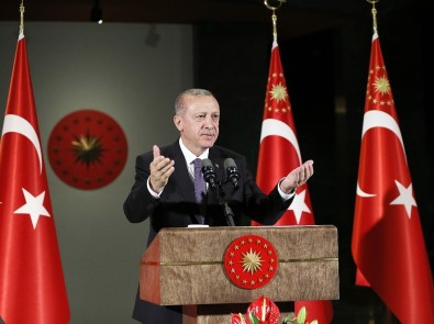 Cumhurbaşkanı Erdoğan Açıklaması 'Bazılarının Sırtında Küfe Yok, Bol Bol Atıyorlar'
