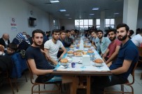 Fatsa Belediyesinden Üniversite Öğrencilerine İftar