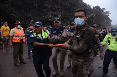 Guatemala'da Volkan Patladı Açıklaması 25 Ölü