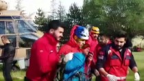 GÜNCELLEME - Demirkazık Dağı'nda 3 Dağcı Mahsur Kaldı Haberi