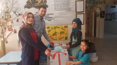 Kırıkkale'de 'Atık Kağıtları Getir, Hediyeni Götür' Kampanyası