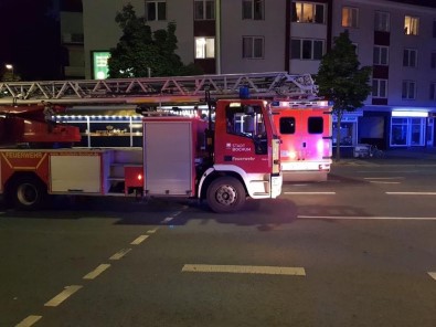 Almanya'da Bir Türk'e Ait Binada Yangın