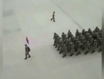 ACEMİ ASKER - Askerin sosyal medyayı sallayan yemini