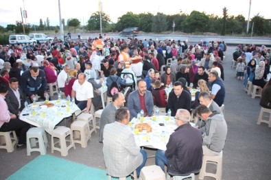 Beyşehir'de Belediye Çalışanları Ve Aileleri İftarda Buluştu