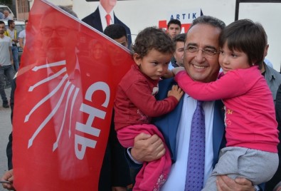 CHP Genel Başkan Yardımcısı Bülent Tezcan Uşak'ta Konuştu